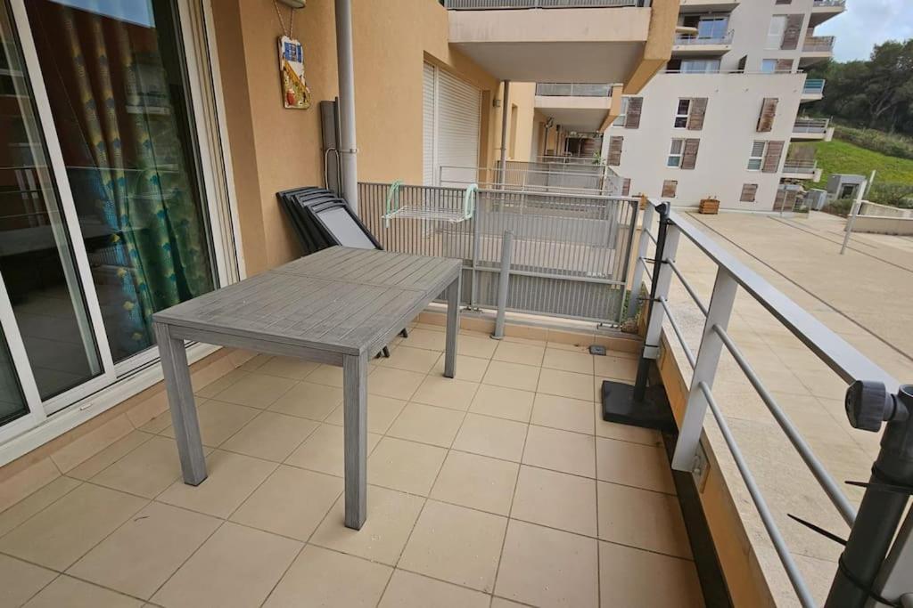 Les Marches Du Soleil Apartment Sete Exterior photo